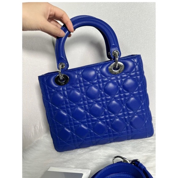 Ladydior blue medium used 2015 card dustbag no box - Picture 5 of 10